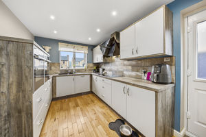 Aviemore Close New Whittington